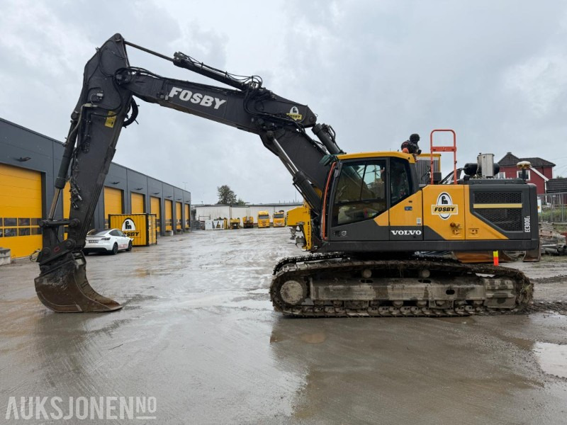 2016 VOLVO EC300EL BELTEGRAVER M/BORTÅRN - ENGCON TILTROTATOR - MASKINSTYRING - SENTRALSMØRING. - Bagger: das Bild 3 2016 VOLVO EC300EL BELTEGRAVER M/BORTÅRN - ENGCON TILTROTATOR - MASKINSTYRING - SENTRALSMØRING. - Bagger: das Bild 3