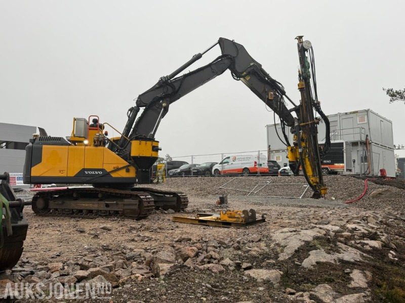 2016 VOLVO EC300EL BELTEGRAVER M/BORTÅRN - SERVICEHISTORIKK - ENGCON TILTROTATOR - MASKINSTYRING - SENTRALSMØRING. - Kettenbagger: das Bild 5 2016 VOLVO EC300EL BELTEGRAVER M/BORTÅRN - SERVICEHISTORIKK - ENGCON TILTROTATOR - MASKINSTYRING - SENTRALSMØRING. - Kettenbagger: das Bild 5