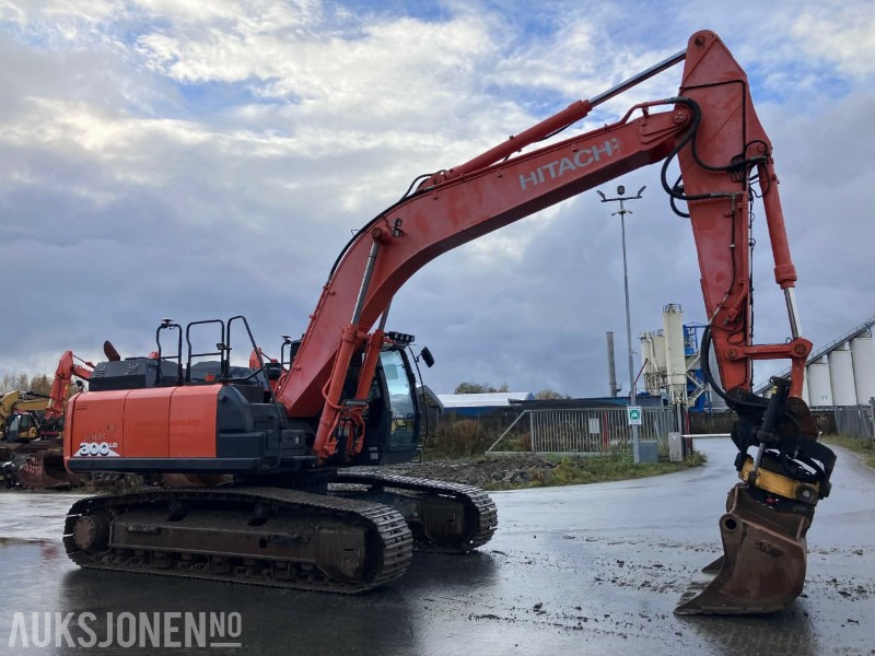 2018 Hitachi ZX300LC-6 - Topcon GX60 - Sentralsmøring - 8200t - Bagger: das Bild 2 2018 Hitachi ZX300LC-6 - Topcon GX60 - Sentralsmøring - 8200t - Bagger: das Bild 2