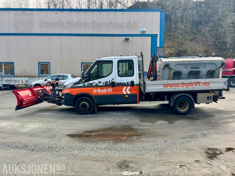 2018 Iveco Daily Kranbil m/Tipp - S/V Dekk - Saltstrøer - Brøyteskjær - Webasto - S/V Dekk - Eu-godkjent til 08/25 - Km: 106672 - Autokran: das Bild 3 2018 Iveco Daily Kranbil m/Tipp - S/V Dekk - Saltstrøer - Brøyteskjær - Webasto - S/V Dekk - Eu-godkjent til 08/25 - Km: 106672 - Autokran: das Bild 3