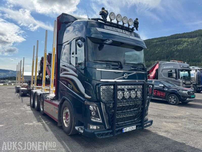 2018 Volvo FH16 8X4 Euro6 komplett tømmerbil med kran og henger. - Holztransporter: das Bild 3 2018 Volvo FH16 8X4 Euro6 komplett tømmerbil med kran og henger. - Holztransporter: das Bild 3