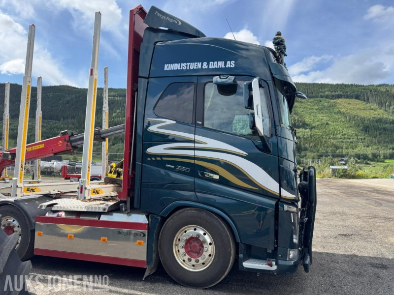 2018 Volvo FH16 8X4 Euro6 komplett tømmerbil med kran og henger. - Holztransporter: das Bild 5 2018 Volvo FH16 8X4 Euro6 komplett tømmerbil med kran og henger. - Holztransporter: das Bild 5