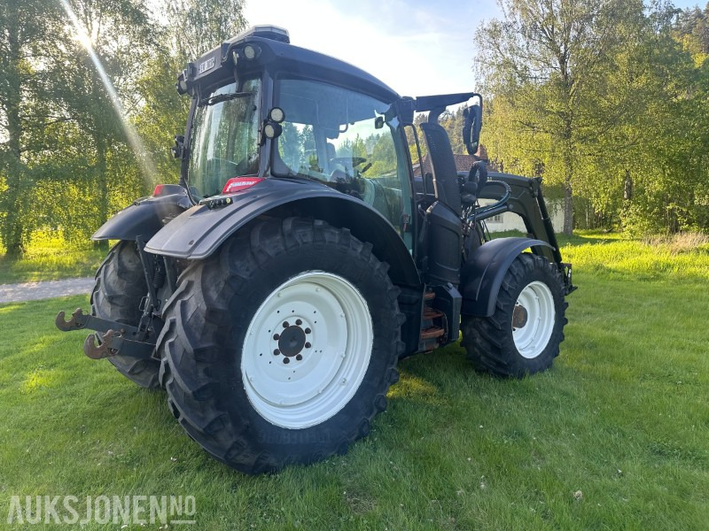 2019 Valtra N174 med frontlaster og mye utstyr - Traktor: das Bild 3 2019 Valtra N174 med frontlaster og mye utstyr - Traktor: das Bild 3