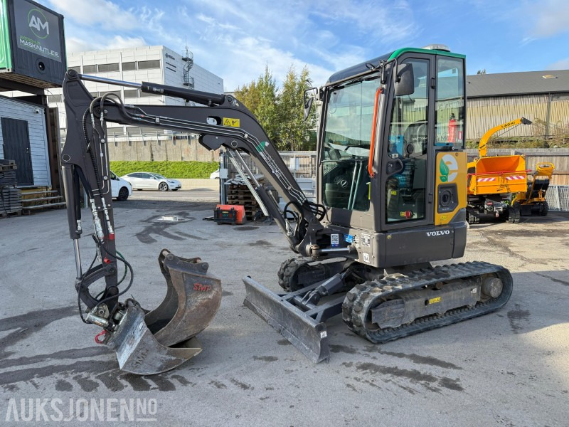 2021 Volvo JECR25D elektrisk minigraver, 2 skuffer, skjær, lav timetall, Steelwrist, LED - Minibagger: das Bild 1 2021 Volvo JECR25D elektrisk minigraver, 2 skuffer, skjær, lav timetall, Steelwrist, LED - Minibagger: das Bild 1