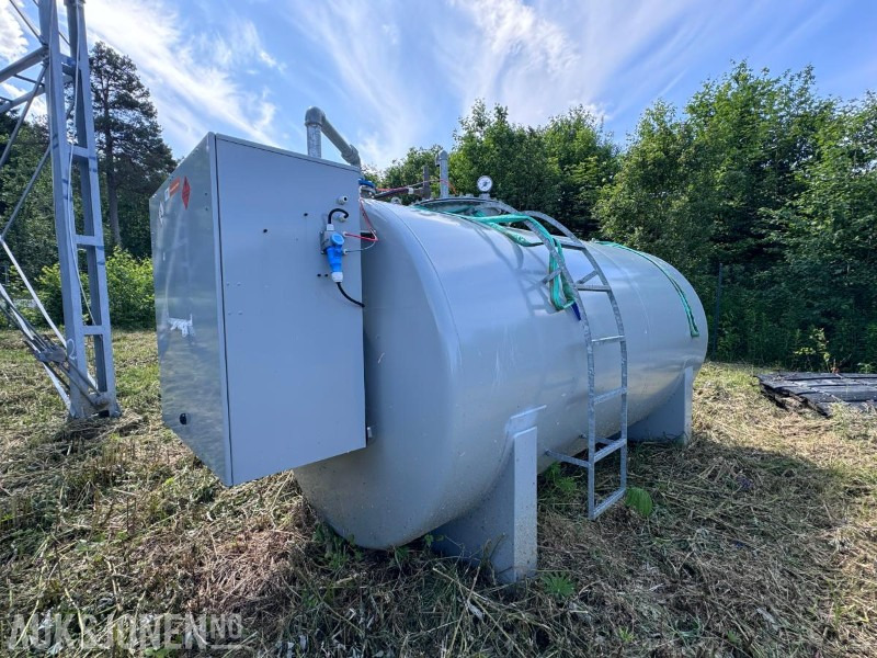 2022 Veratank 10.000 Liter - Dieseltank - Ståltank med dobbelvegg - HDM 80 eco Box - Piusi slangetrommel 10 m slange - OCIO Overfyllingsvern - Baugeräte: das Bild 1 2022 Veratank 10.000 Liter - Dieseltank - Ståltank med dobbelvegg - HDM 80 eco Box - Piusi slangetrommel 10 m slange - OCIO Overfyllingsvern - Baugeräte: das Bild 1