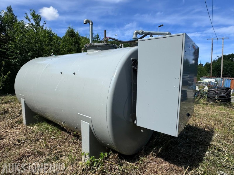 2022 Veratank 10.000 Liter - Dieseltank - Ståltank med dobbelvegg - HDM 80 eco Box - Piusi slangetrommel 10 m slange - OCIO Overfyllingsvern - Baugeräte: das Bild 2 2022 Veratank 10.000 Liter - Dieseltank - Ståltank med dobbelvegg - HDM 80 eco Box - Piusi slangetrommel 10 m slange - OCIO Overfyllingsvern - Baugeräte: das Bild 2