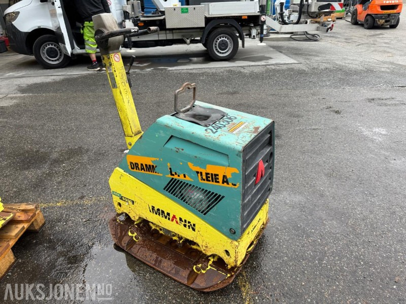 Walzen 2023 AMMANN APR 5920 vibroplate / 484 kg: das Bild 1