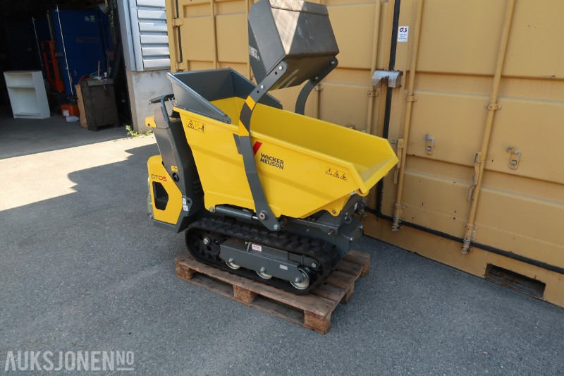 2023 Wacker Neuson DT05 beltedumper med selvlaster - kun 3 timer - Muldenkipper/ Dumper: das Bild 2 2023 Wacker Neuson DT05 beltedumper med selvlaster - kun 3 timer - Muldenkipper/ Dumper: das Bild 2