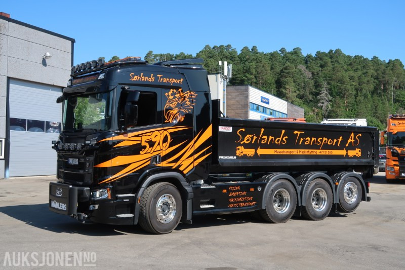 2024 Scania R590 8x4 brøyterigget krokbil m/ 24t JOAB krok - 12 000 km - serviceavtale - Abrollkipper: das Bild 1 2024 Scania R590 8x4 brøyterigget krokbil m/ 24t JOAB krok - 12 000 km - serviceavtale - Abrollkipper: das Bild 1