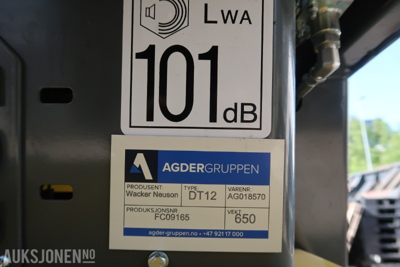 2024 Wacker Neuson DT12 med svingbar tippkasse - Muldenkipper/ Dumper: das Bild 3 2024 Wacker Neuson DT12 med svingbar tippkasse - Muldenkipper/ Dumper: das Bild 3