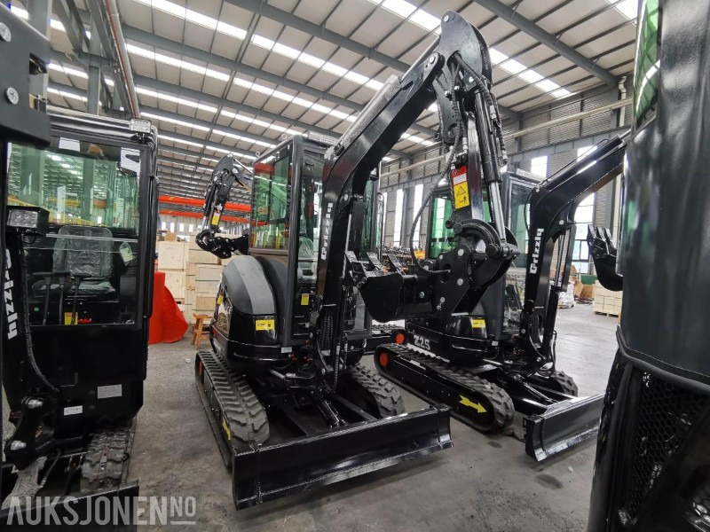 2025 Andre Grizzly Z25 Zerotail m/Hytte & Teleskopunderstell - Minibagger: das Bild 1 2025 Andre Grizzly Z25 Zerotail m/Hytte & Teleskopunderstell - Minibagger: das Bild 1