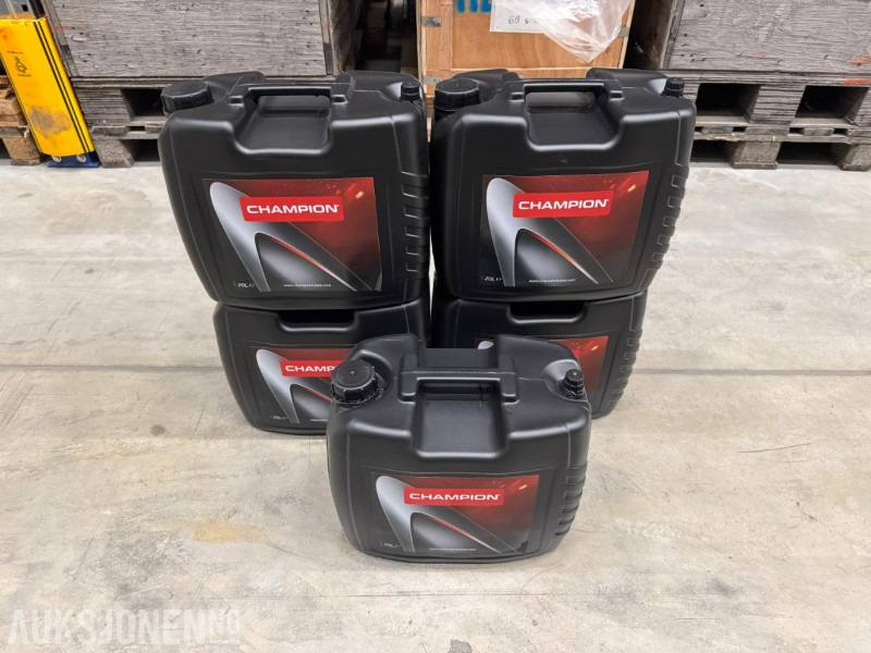 100 Liter Olje - Champion XRS 10W-30 FE Multifunctinal Oil - Anbauteil für Baumaschine: das Bild 1 100 Liter Olje - Champion XRS 10W-30 FE Multifunctinal Oil - Anbauteil für Baumaschine: das Bild 1