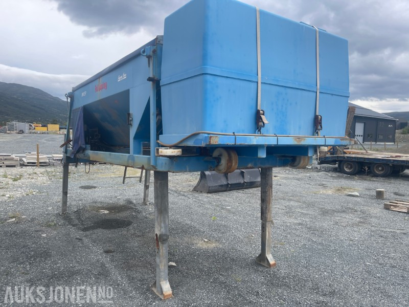 2009 Falköping Mixer C-7 sand-/saltspreder - Anbauteil für Baumaschine: das Bild 2 2009 Falköping Mixer C-7 sand-/saltspreder - Anbauteil für Baumaschine: das Bild 2