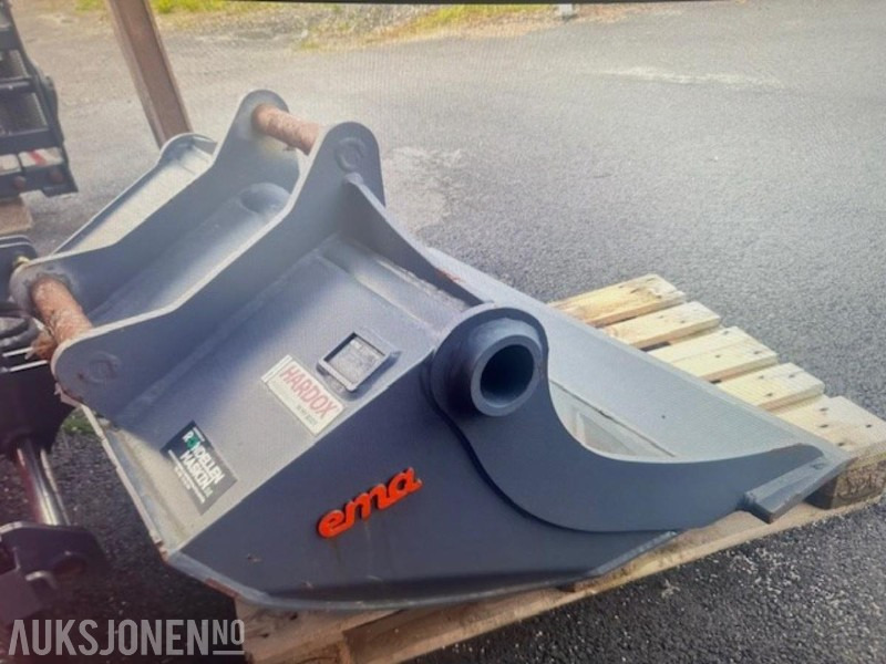 2017 EMA Pusskuffe - 1,3m bredde - S45 feste - Anbauteil für Baumaschine: das Bild 1 2017 EMA Pusskuffe - 1,3m bredde - S45 feste - Anbauteil für Baumaschine: das Bild 1