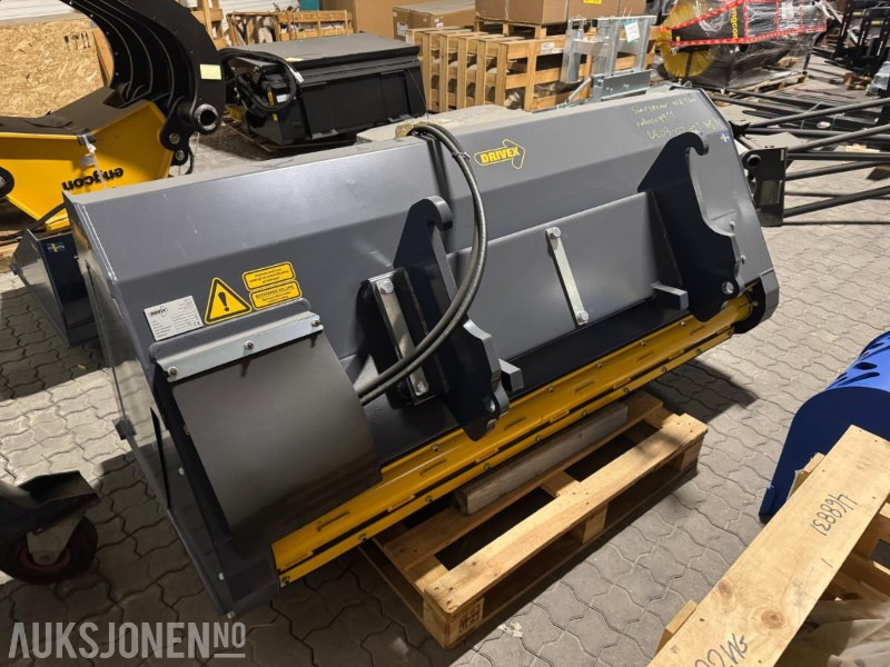 2022 Drivex Sandsprederskuffe SS15C - Anbauteil für Baumaschine: das Bild 1 2022 Drivex Sandsprederskuffe SS15C - Anbauteil für Baumaschine: das Bild 1