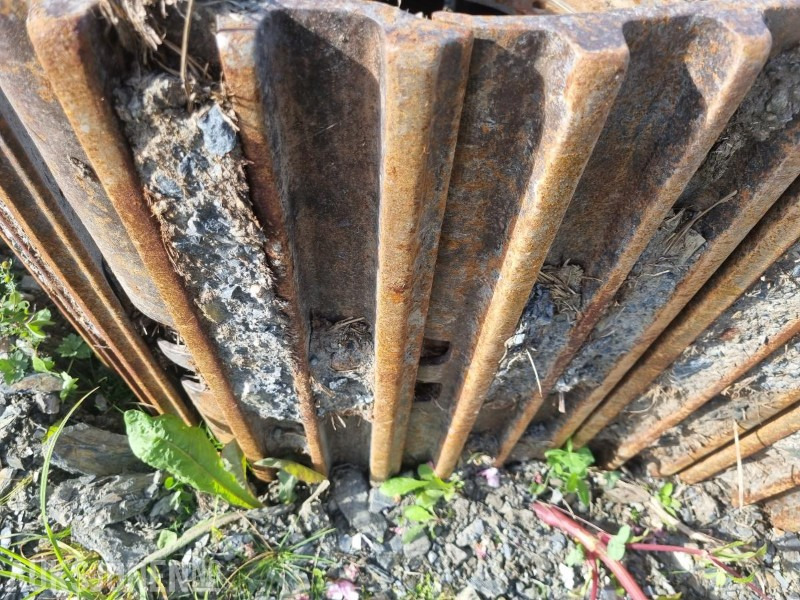 Belter til gravemaskin 60cm bredde - Anbauteil für Baumaschine: das Bild 2 Belter til gravemaskin 60cm bredde - Anbauteil für Baumaschine: das Bild 2
