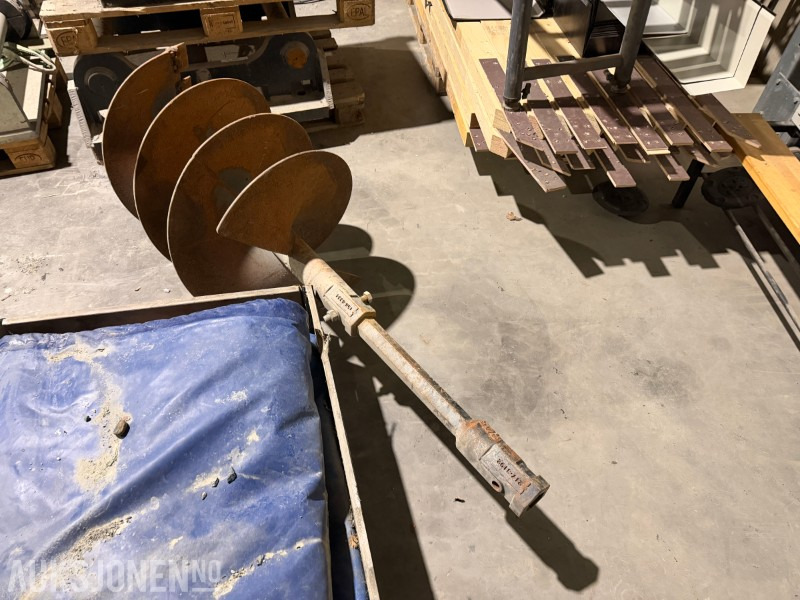 Metallborr - Til CAT kompaktlaster - Anbauteil für Baumaschine: das Bild 2 Metallborr - Til CAT kompaktlaster - Anbauteil für Baumaschine: das Bild 2