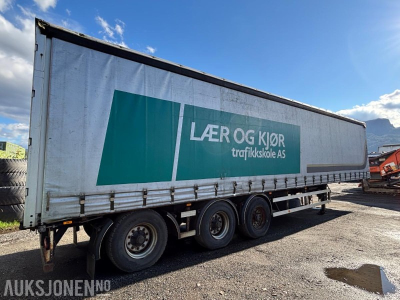 2005 HRD NTLS (semitrailer, kapell/”gardintrailer” Tillat Totalvekt 45000kg. - Anhänger: das Bild 4 2005 HRD NTLS (semitrailer, kapell/”gardintrailer” Tillat Totalvekt 45000kg. - Anhänger: das Bild 4