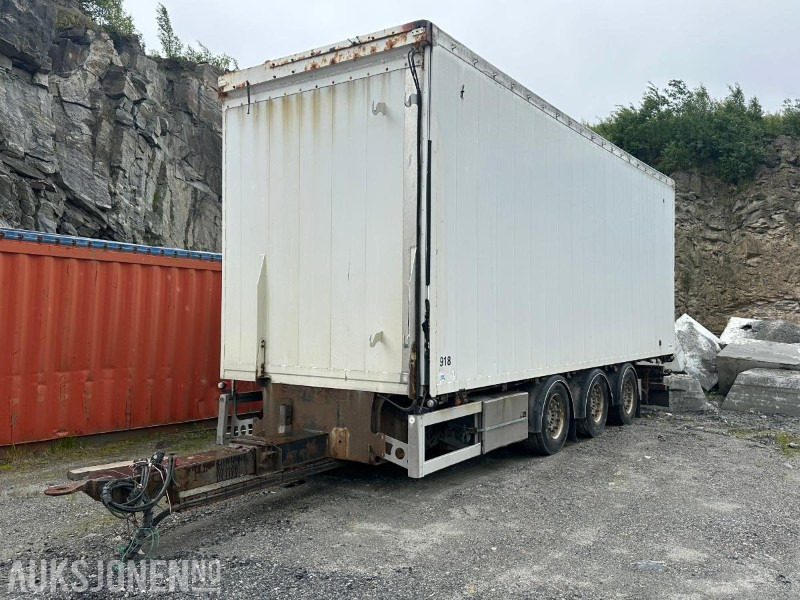 2005 Vang KL111 - 3 akslet slephenger / Flishenger / skaphenger med hydraulisk sideåpning - rep objekt - Anhänger: das Bild 1 2005 Vang KL111 - 3 akslet slephenger / Flishenger / skaphenger med hydraulisk sideåpning - rep objekt - Anhänger: das Bild 1