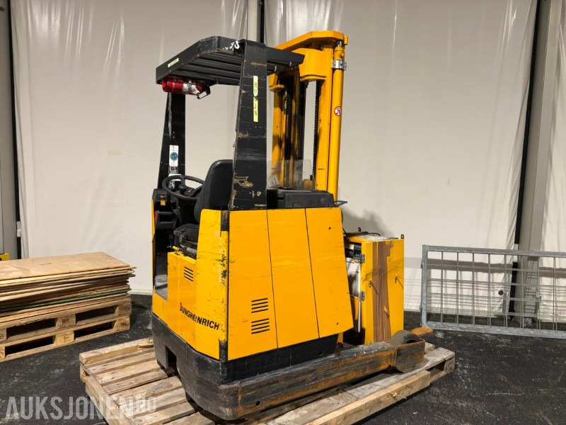 1990 Jungheinrich ETV A 13,5 Skyvemasttruck - Flurförderzeug: das Bild 1 1990 Jungheinrich ETV A 13,5 Skyvemasttruck - Flurförderzeug: das Bild 1
