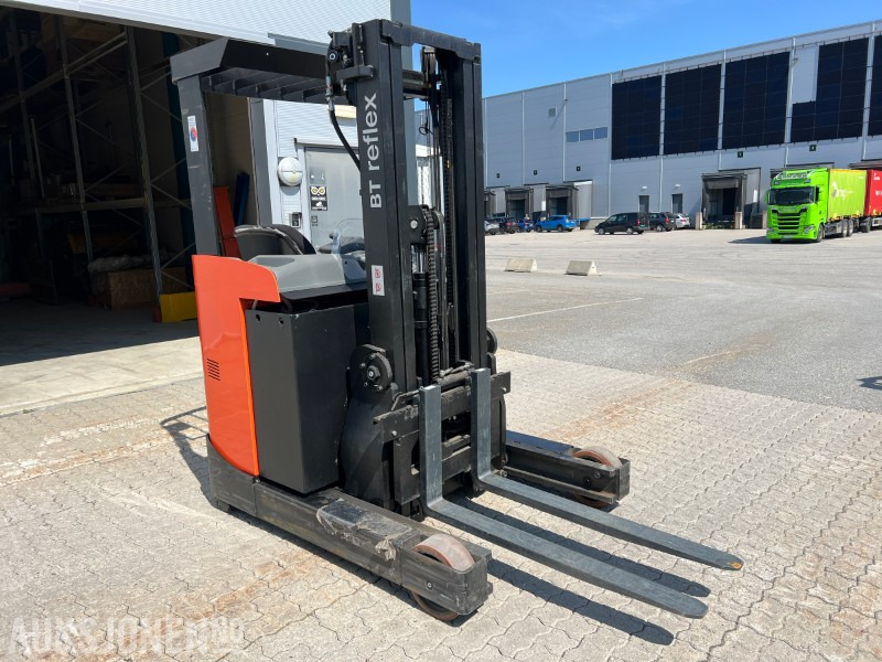 Skyvemasstruck BT RRE140 B m/lader - Flurförderzeug: das Bild 5 Skyvemasstruck BT RRE140 B m/lader - Flurförderzeug: das Bild 5