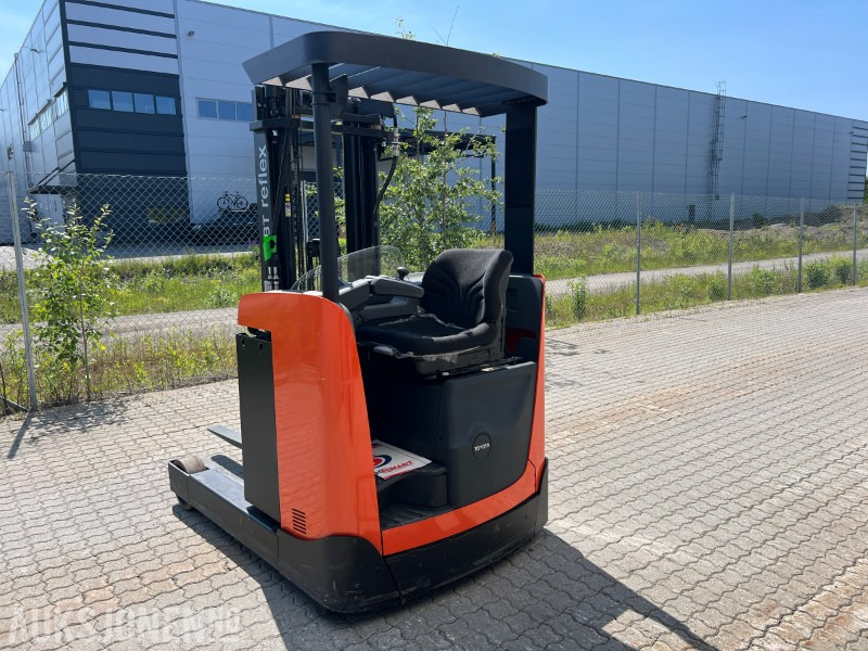 Skyvemasstruck BT RRE140 B m/lader - Flurförderzeug: das Bild 2 Skyvemasstruck BT RRE140 B m/lader - Flurförderzeug: das Bild 2