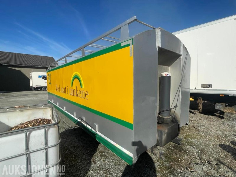 2005 Tank til mel og korn - Bulk-transport - 35 000 liter - Tipp kydraulikk - 7 rom - Kamera - Sluser - Hjelperamme. - LKW: das Bild 2 2005 Tank til mel og korn - Bulk-transport - 35 000 liter - Tipp kydraulikk - 7 rom - Kamera - Sluser - Hjelperamme. - LKW: das Bild 2