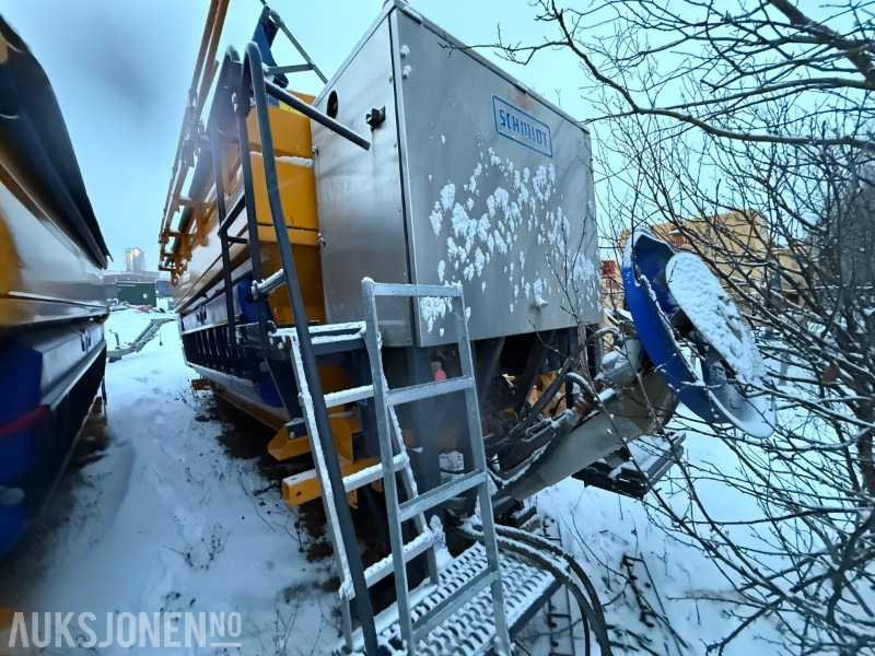 2018 Schmidt Stratos B120-42 VCLN-490 Lava spreder på krokramme. - LKW: das Bild 2 2018 Schmidt Stratos B120-42 VCLN-490 Lava spreder på krokramme. - LKW: das Bild 2