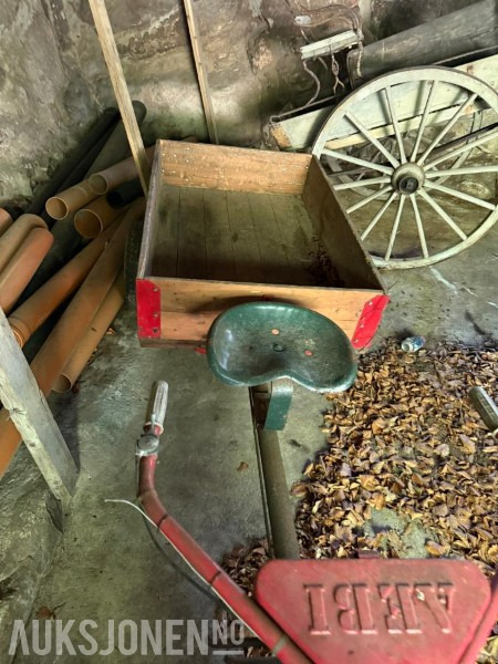 AEBI tohjulstraktor med slåmaskin og jordfres - Landmaschine: das Bild 2 AEBI tohjulstraktor med slåmaskin og jordfres - Landmaschine: das Bild 2