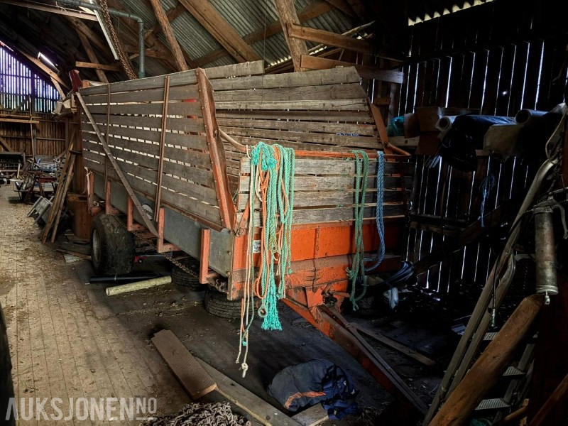 UNDERHAUG AVLESSERVOGN - Landmaschine: das Bild 1 UNDERHAUG AVLESSERVOGN - Landmaschine: das Bild 1