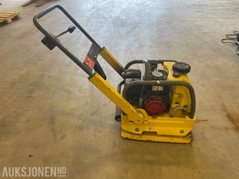 Vibroplate Wacker Neuson WPU1550AW - Walzen: das Bild 1 Vibroplate Wacker Neuson WPU1550AW - Walzen: das Bild 1