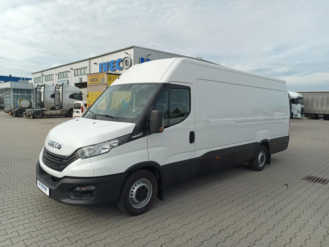 IVECO Daily 35S16A8V - Kastenwagen: das Bild 1 IVECO Daily 35S16A8V - Kastenwagen: das Bild 1