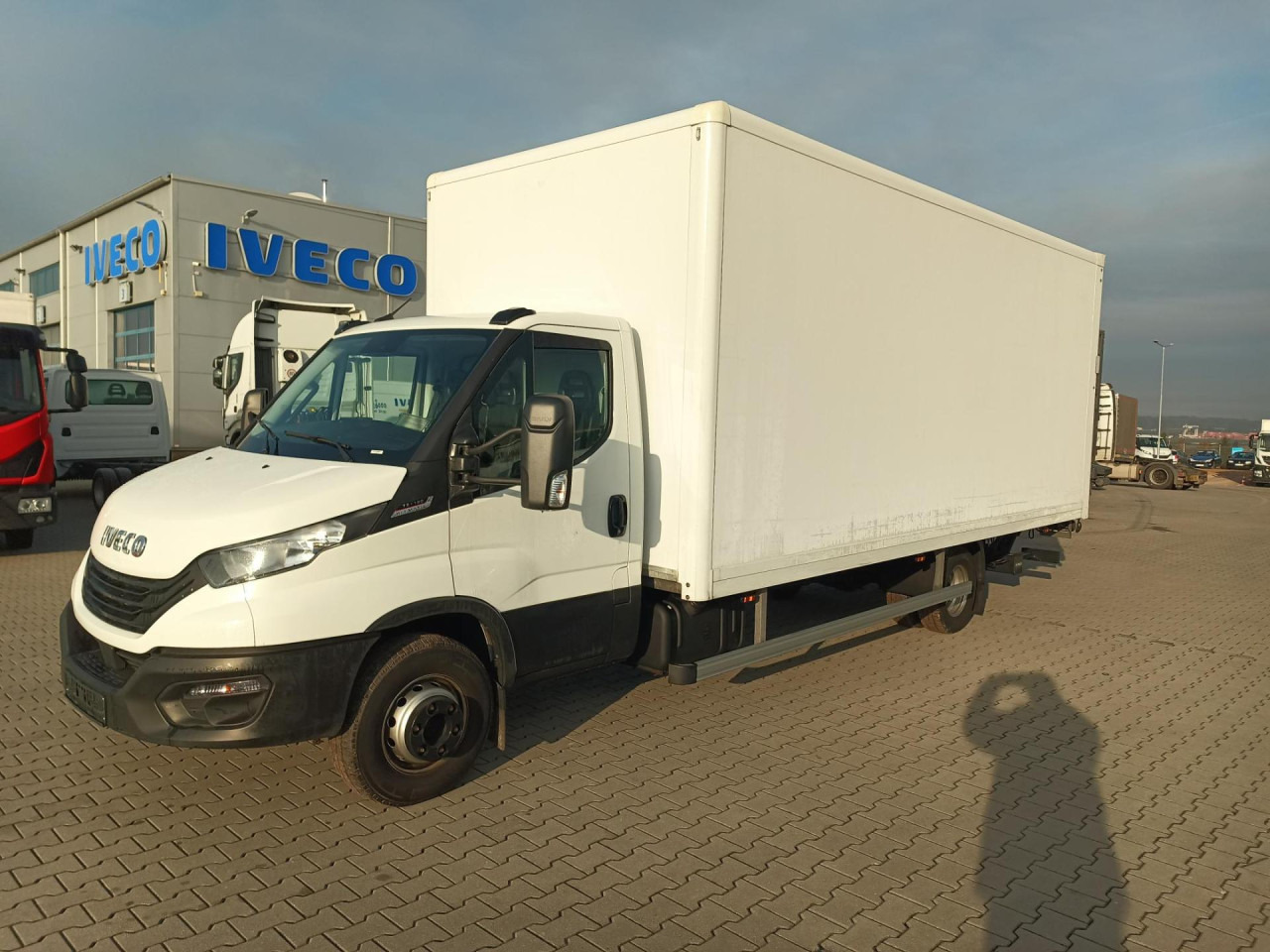 IVECO Daily 70C18A8/P - Koffer Transporter: das Bild 1 IVECO Daily 70C18A8/P - Koffer Transporter: das Bild 1