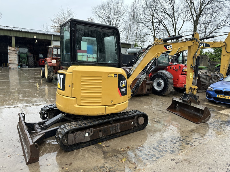 Caterpillar 303.5E CR All functions 3 buckets - Minibagger: das Bild 5 Caterpillar 303.5E CR All functions 3 buckets - Minibagger: das Bild 5