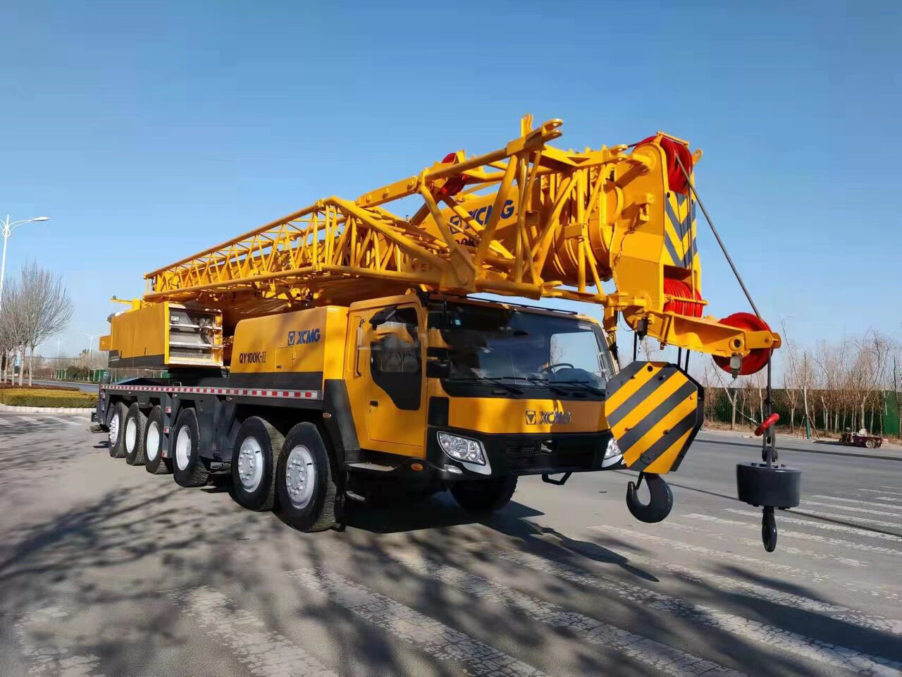XCMG 100 Ton QY100K-II Used Truck Crane with Telescopic Boom 68M for Sale - Mobilkran: das Bild 2 XCMG 100 Ton QY100K-II Used Truck Crane with Telescopic Boom 68M for Sale - Mobilkran: das Bild 2