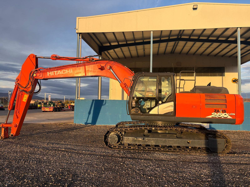 Hitachi ZX250LCN-6 - Kettenbagger: das Bild 1 Hitachi ZX250LCN-6 - Kettenbagger: das Bild 1