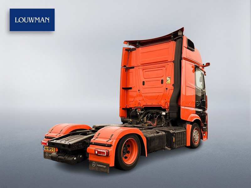 Mercedes-Benz Actros L-Gigaspacecabine 1845 LS Lowliner, Solostar Mirror cams , Leer , Euro 6 - Fahrgestell LKW: das Bild 2 Mercedes-Benz Actros L-Gigaspacecabine 1845 LS Lowliner, Solostar Mirror cams , Leer , Euro 6 - Fahrgestell LKW: das Bild 2