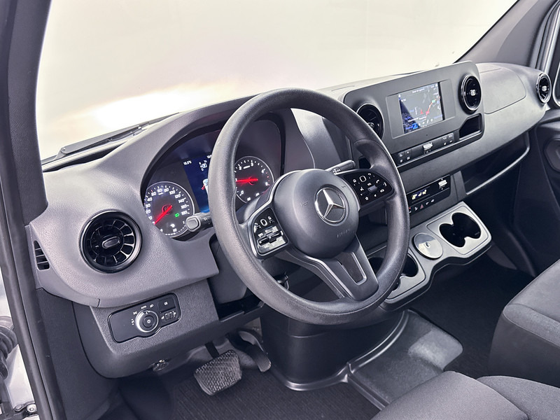 Mercedes-Benz Sprinter 315 1.9 CDI L2H2 Inrichting 220v omvormer Laadlift Navigatie Achteruitrijcamera Inrichting Cruise Control - Kastenwagen: das Bild 5 Mercedes-Benz Sprinter 315 1.9 CDI L2H2 Inrichting 220v omvormer Laadlift Navigatie Achteruitrijcamera Inrichting Cruise Control - Kastenwagen: das Bild 5