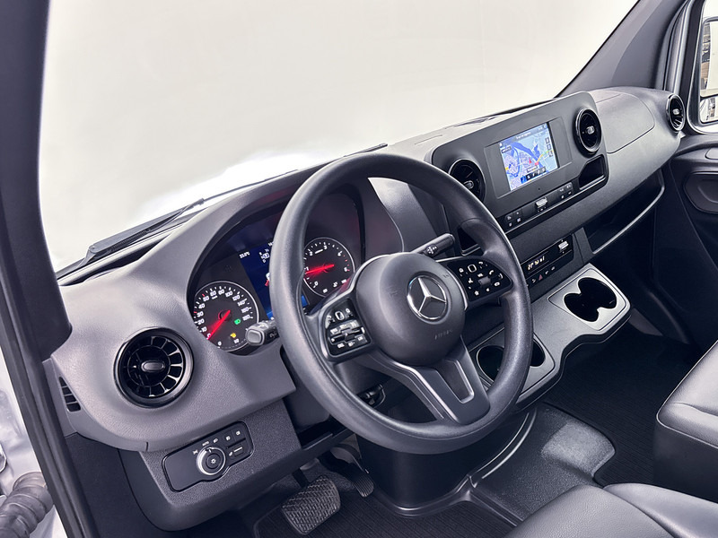 Mercedes-Benz Sprinter 317 1.9 CDI L3H2 RWD Led Automaat 9G 3500KG trekgewicht Navigatie Cruise control Betimmering Camera - Kastenwagen: das Bild 4 Mercedes-Benz Sprinter 317 1.9 CDI L3H2 RWD Led Automaat 9G 3500KG trekgewicht Navigatie Cruise control Betimmering Camera - Kastenwagen: das Bild 4
