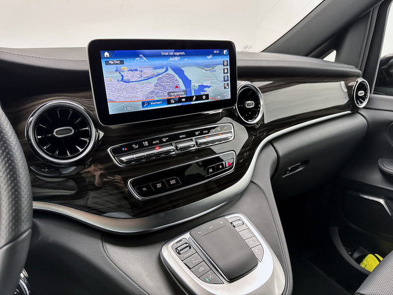 Mercedes-Benz V-Klasse 300d 4-MATIC DC Extra Lang Avantgarde AMG line Memory seats Airmatic Nappa leder Burmester - Kastenwagen, Transporter mit Doppelkabine: das Bild 5 Mercedes-Benz V-Klasse 300d 4-MATIC DC Extra Lang Avantgarde AMG line Memory seats Airmatic Nappa leder Burmester - Kastenwagen, Transporter mit Doppelkabine: das Bild 5