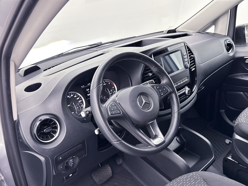 Mercedes-Benz Vito 114 CDI Extra Lang DC 19" inch AMG Dubbele Cabine XL LED Trekhaak Apple Carplay/Android Auto Achteruitrijcamera Cruise Control - Kleintransporter, Transporter mit Doppelkabine: das Bild 5 Mercedes-Benz Vito 114 CDI Extra Lang DC 19" inch AMG Dubbele Cabine XL LED Trekhaak Apple Carplay/Android Auto Achteruitrijcamera Cruise Control - Kleintransporter, Transporter mit Doppelkabine: das Bild 5