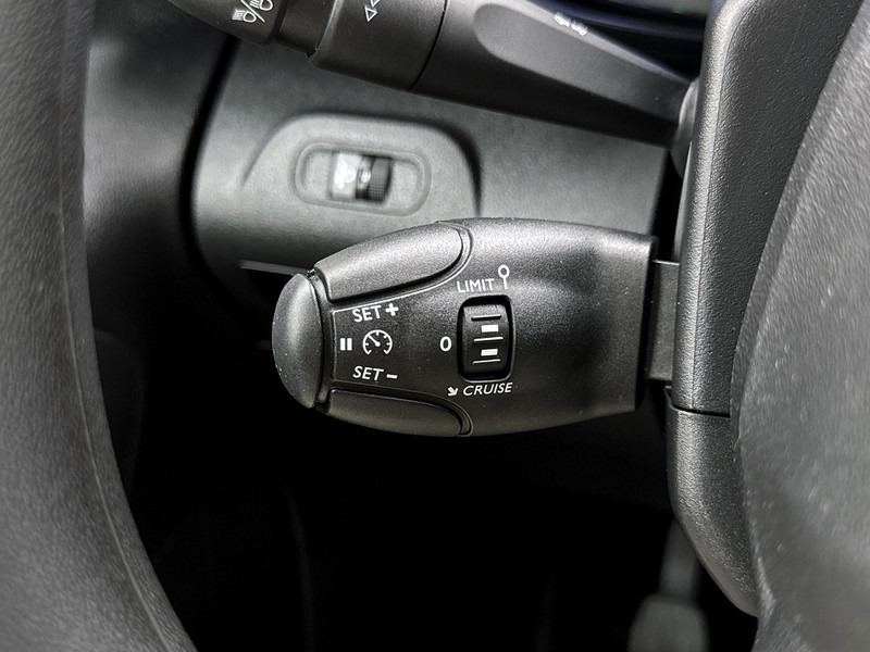 Kleintransporter Toyota PROACE CITY 1.5 D-4D Live Navigatie Cruise Control: das Bild 10