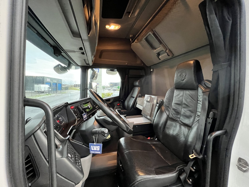 Innenraum Bild 3: Sattelzugmaschine Scania R540 6x2 NGS 6x2 Trekker Retarder / Highline / 572.222 km