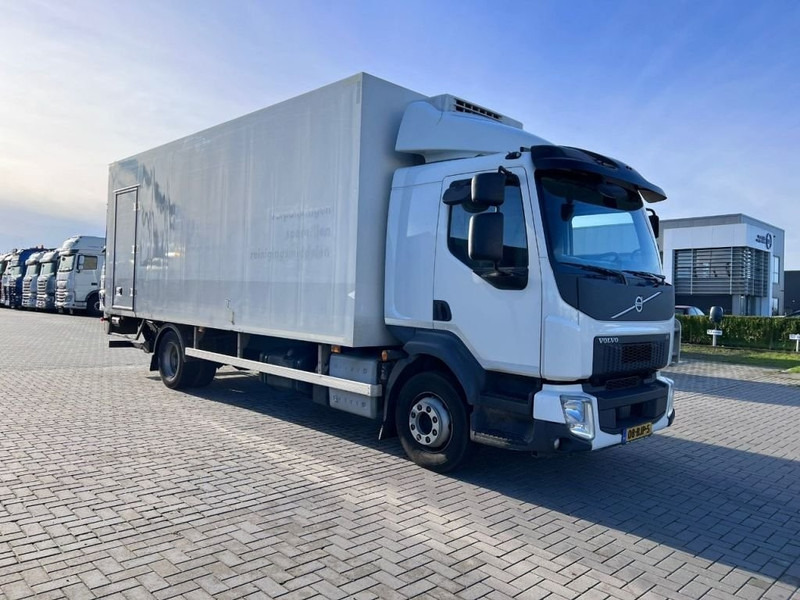 Volvo FL 250 4x2 Koelwagen Thermo king V600 / Tailgate Dhollandia 2000kg - Kühlkoffer LKW: das Bild 3 Volvo FL 250 4x2 Koelwagen Thermo king V600 / Tailgate Dhollandia 2000kg - Kühlkoffer LKW: das Bild 3