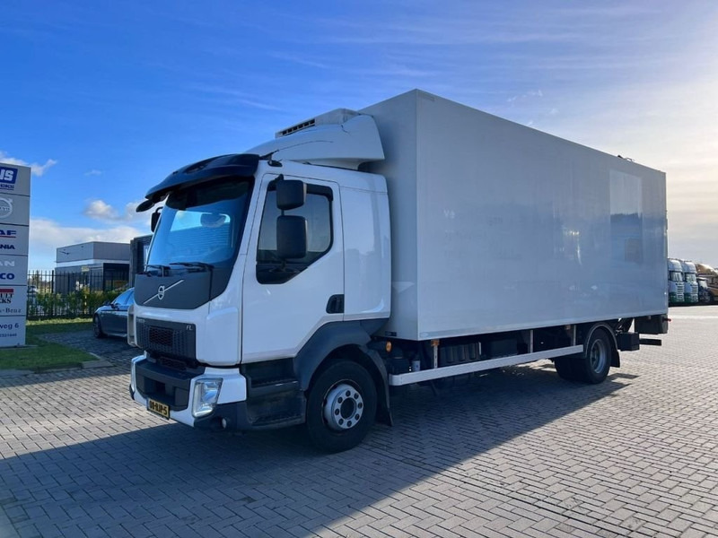Volvo FL 250 4x2 Koelwagen Thermo king V600 / Tailgate Dhollandia 2000kg - Kühlkoffer LKW: das Bild 1 Volvo FL 250 4x2 Koelwagen Thermo king V600 / Tailgate Dhollandia 2000kg - Kühlkoffer LKW: das Bild 1