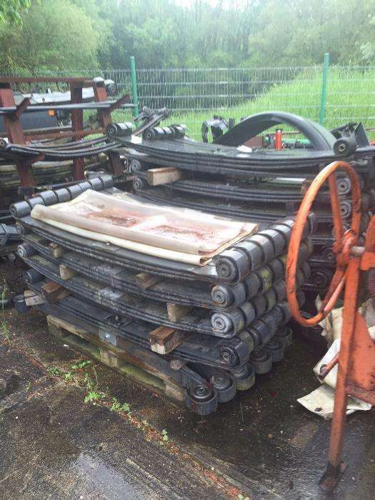 DAF Iveco, Man, Mercedes - Blattfederung für LKW: das Bild 1 DAF Iveco, Man, Mercedes - Blattfederung für LKW: das Bild 1