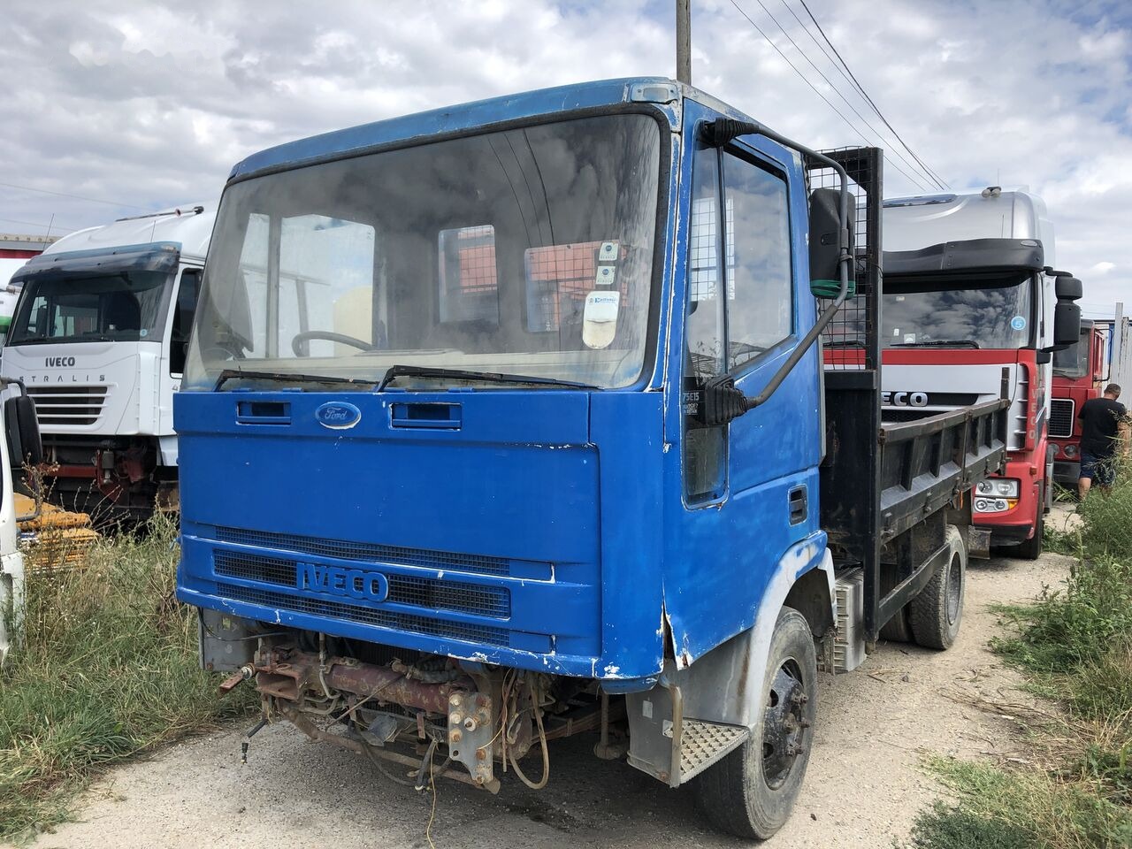 Dezmembrari Iveco EUROCARGO ML 80 90 100 120 140 130e18 120e24 75e18 IVECO EUROCARGO - Ersatzteile für LKW: das Bild 5 Dezmembrari Iveco EUROCARGO ML 80 90 100 120 140 130e18 120e24 75e18 IVECO EUROCARGO - Ersatzteile für LKW: das Bild 5
