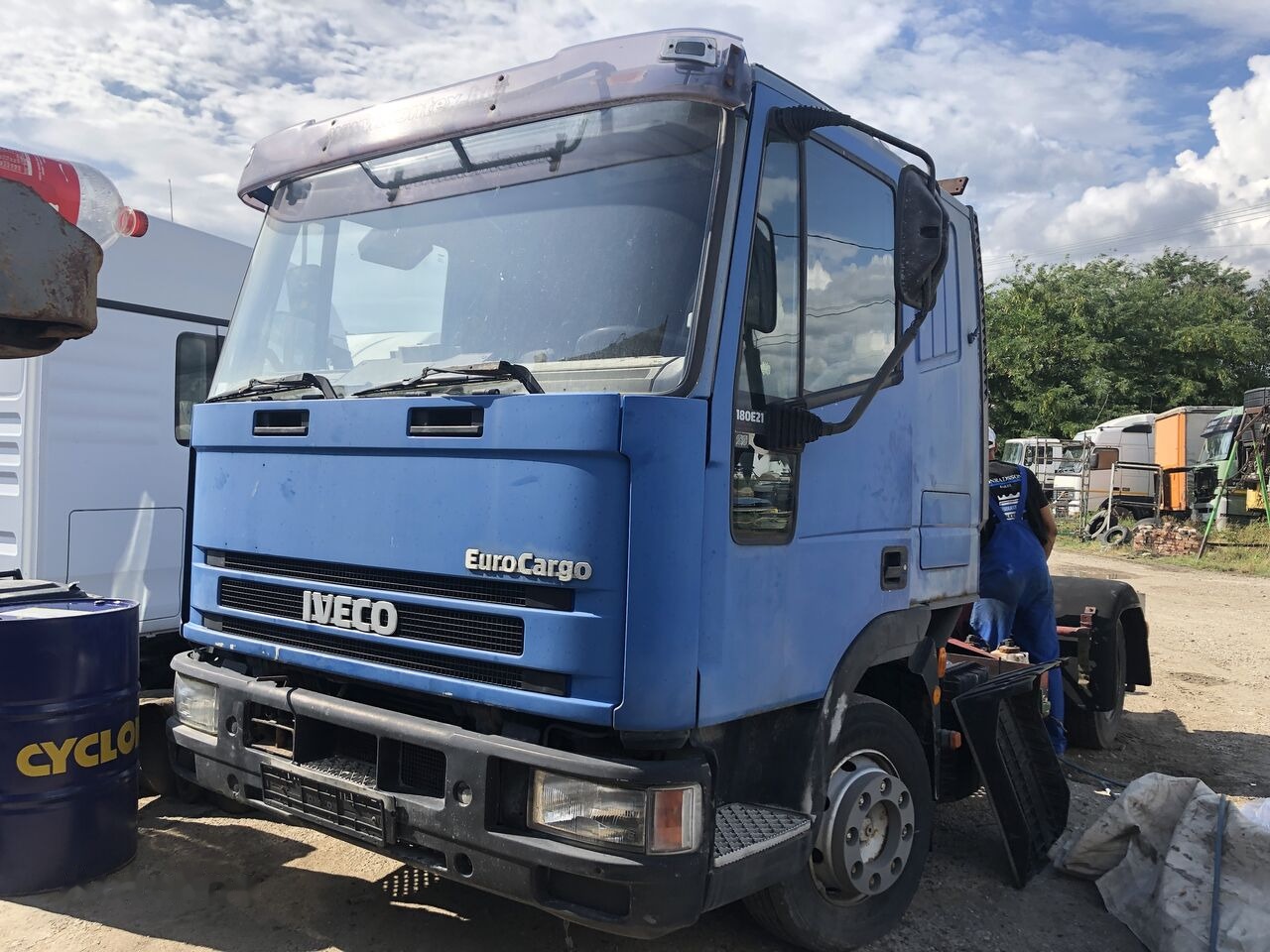 Dezmembrari Iveco EUROCARGO ML 80 90 100 120 140 130e18 120e24 75e18 IVECO EUROCARGO - Ersatzteile für LKW: das Bild 1 Dezmembrari Iveco EUROCARGO ML 80 90 100 120 140 130e18 120e24 75e18 IVECO EUROCARGO - Ersatzteile für LKW: das Bild 1