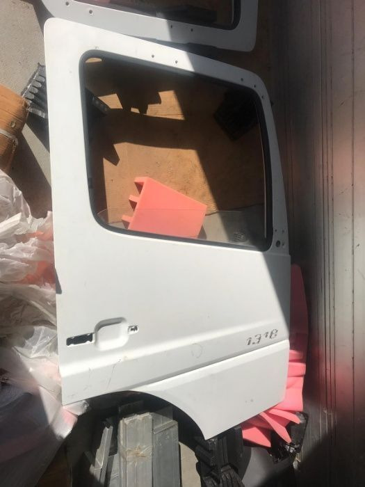 Geam+fata usa Mercedes-Benz ACTROS ATEGO AXOR - Tür und Teile für LKW: das Bild 1 Geam+fata usa Mercedes-Benz ACTROS ATEGO AXOR - Tür und Teile für LKW: das Bild 1