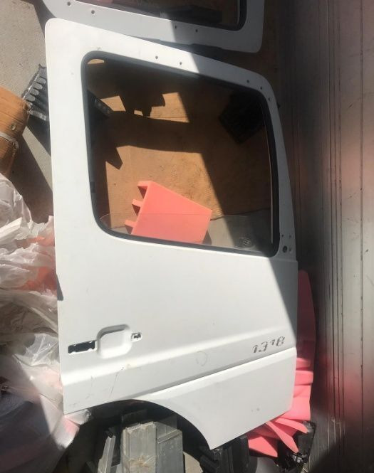 Mercedes-Benz Actros,ATEGO,AXOR truck - Tür und Teile für LKW: das Bild 3 Mercedes-Benz Actros,ATEGO,AXOR truck - Tür und Teile für LKW: das Bild 3